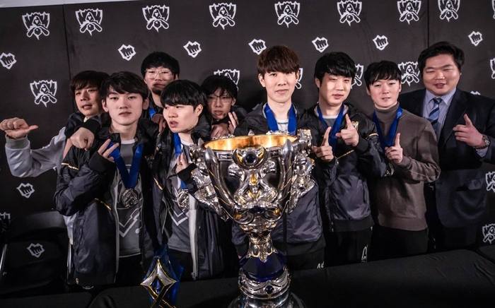 的梦想仍需 的梦想仍需