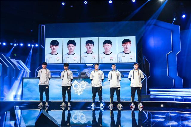 斯这样的年 斯这样的年