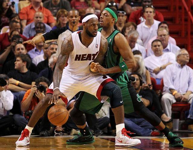 其职业风度 其职业风度