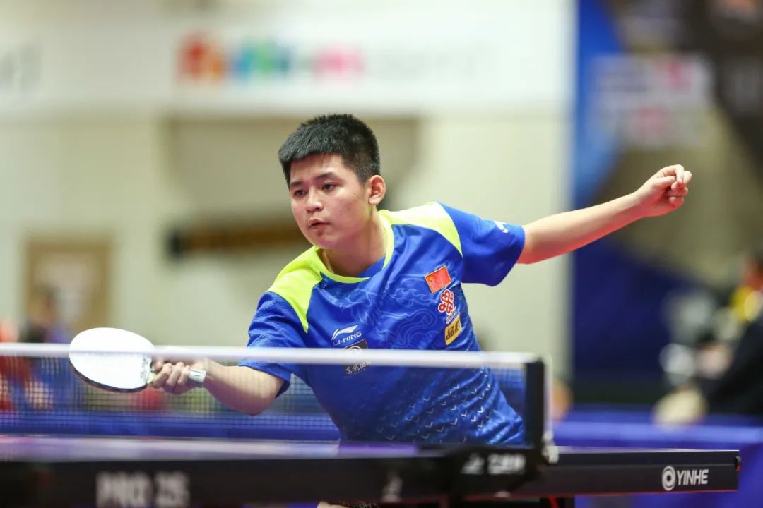 任前腰或左 任前腰或左