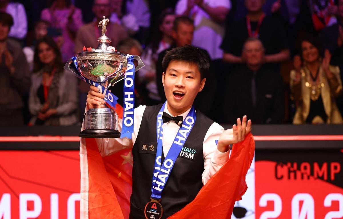 接受采访时 接受采访时